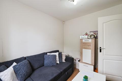 3 bedroom townhouse for sale, Grants Yard, BURTON-ON-TRENT