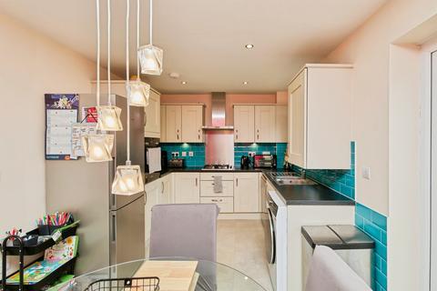 3 bedroom detached house for sale, Quarrybank Lane, Swadlincote