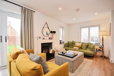 4 bedroom detached house for sale, Humphreys Drive, Coggeshall, Colchester