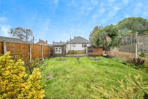 2 bedroom detached bungalow for sale, Bourne Road, Colchester
