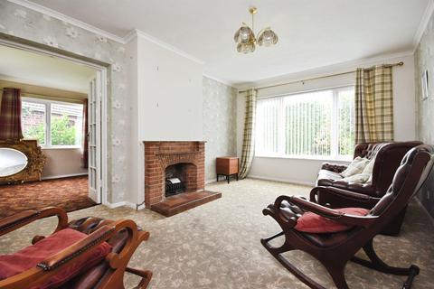 3 bedroom detached bungalow for sale, St. Annes Close, Coggeshall, Colchester