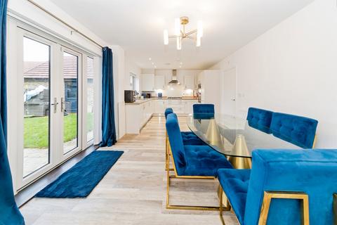 4 bedroom detached house for sale, Mitchell Gardens, Copthorne, Crawley
