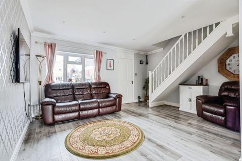 2 bedroom terraced house for sale, Blacksmiths Meadow, OXFORD