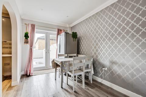 2 bedroom terraced house for sale, Blacksmiths Meadow, OXFORD