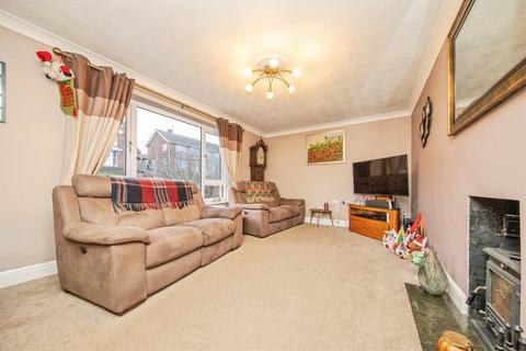 3 bedroom detached house for sale, Booth Avenue, Colchester