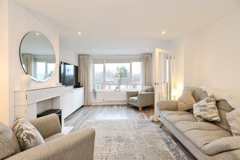 3 bedroom terraced house for sale, Lynton Road, Chesham