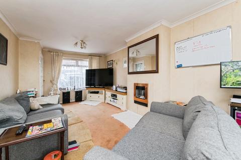 undefined, Elaine Close, Exeter