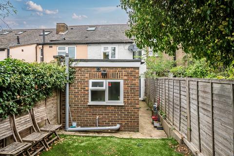 3 bedroom terraced house for sale, Bishops Road, London
