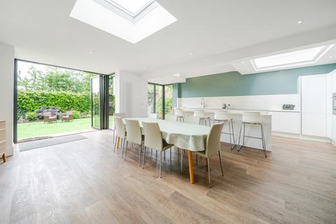 5 bedroom detached house for sale, Boston Gardens, Brentford