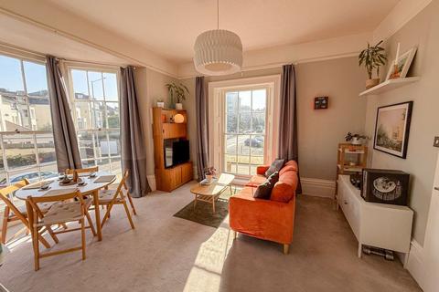 1 bedroom flat for sale, Cornfield Terrace, Eastbourne