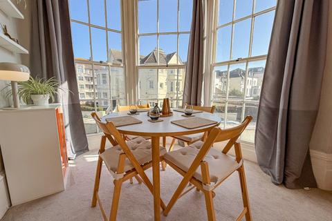 1 bedroom flat for sale, Cornfield Terrace, Eastbourne