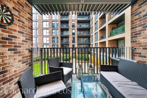 1 bedroom apartment for sale, Plough Lane, London