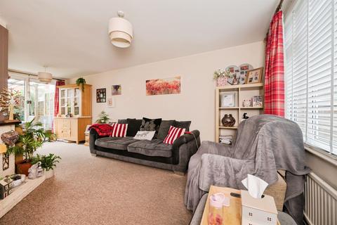 3 bedroom end of terrace house for sale, Passfield Close, Eastleigh