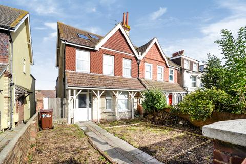 3 bedroom flat for sale, Willingdon Road, Eastbourne