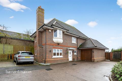 3 bedroom detached house for sale, Grosvenor Mews, Epsom