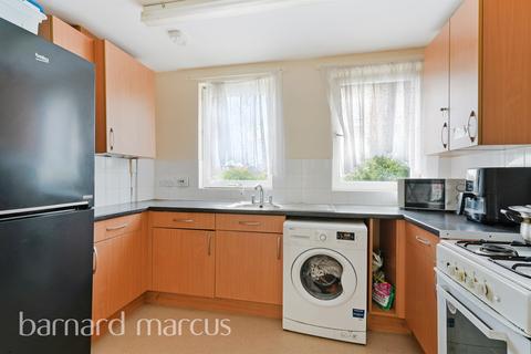 undefined, Manor Lane, Feltham
