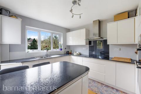 4 bedroom detached house for sale, Rosebery Road, Epsom
