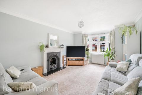 4 bedroom detached house for sale, Hookfield, Epsom