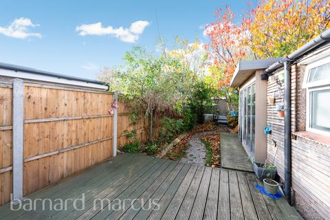 3 bedroom semi-detached house for sale, Harlington Road East, Feltham