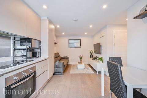 undefined, East Street, Epsom