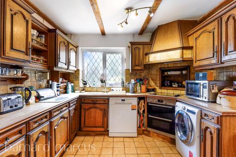 4 bedroom detached house for sale, Tattenham Crescent, Epsom