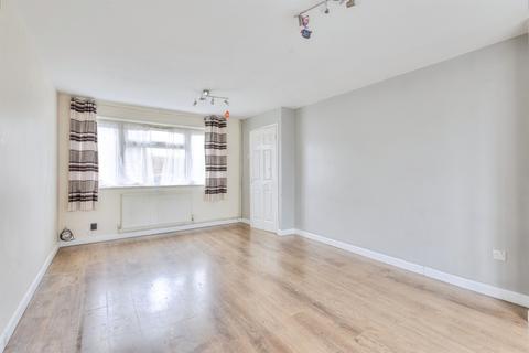 3 bedroom end of terrace house for sale, Barron Close, Kettering
