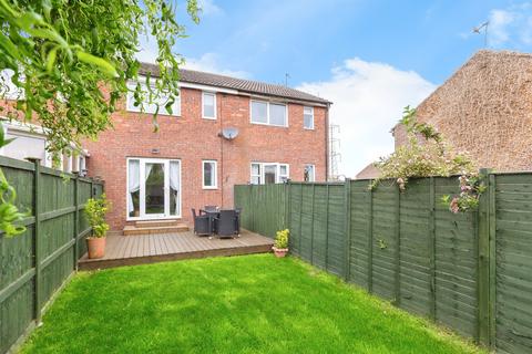 2 bedroom terraced house for sale, Galsworthy Place, Aylesbury