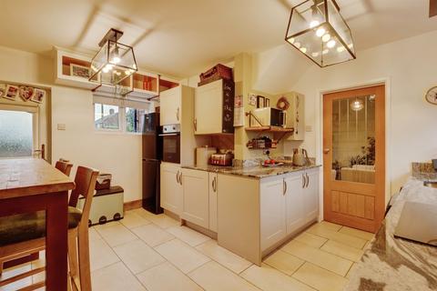 undefined, Manor Road, Frodsham