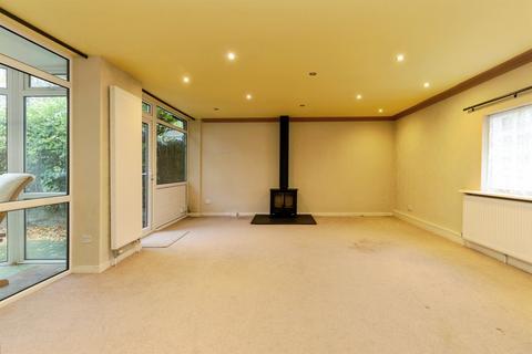 3 bedroom detached bungalow for sale, Hitchin Street, Baldock
