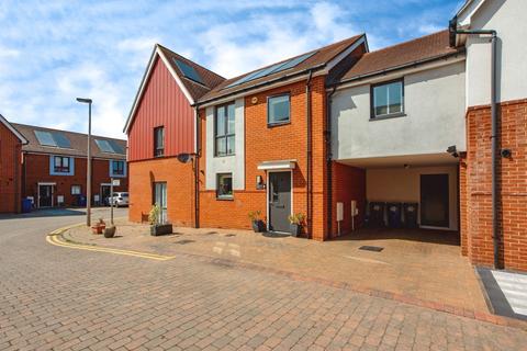4 bedroom end of terrace house for sale, Grangewick Road, Thurrock, Grays