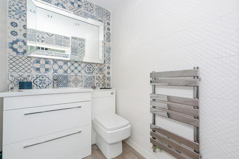 4 bedroom end of terrace house for sale, Grangewick Road, Thurrock, Grays