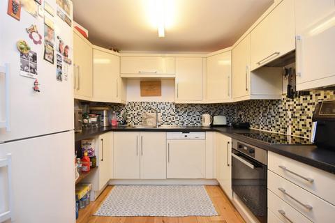 2 bedroom apartment for sale, Market Place, Romford