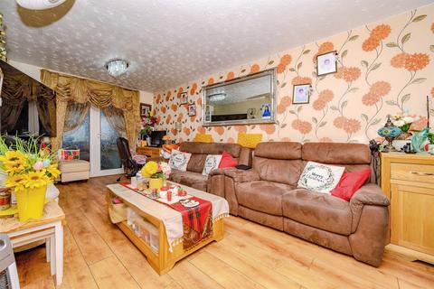 undefined, Aydon Road, Luton