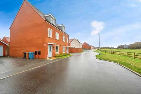 3 bedroom semi-detached house for sale, Gallimore Drive, LICHFIELD