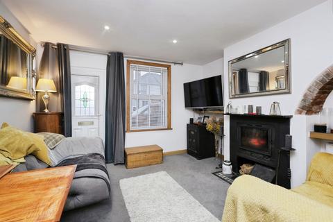 2 bedroom end of terrace house for sale, South Road, Hailsham