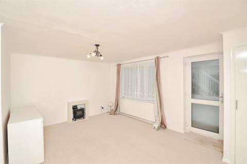 3 bedroom end of terrace house for sale, Dell Close, St. Leonards-On-Sea