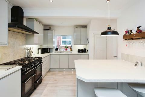 4 bedroom semi-detached house for sale, Farleigh Lane, Maidstone