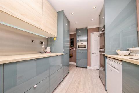 3 bedroom detached house for sale, Larksfield Crescent, Harwich