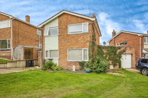 3 bedroom detached house for sale, Larksfield Crescent, Harwich