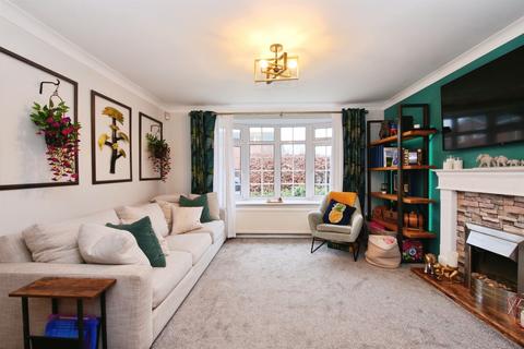 4 bedroom detached house for sale, Steeple Close, Wigginton, York