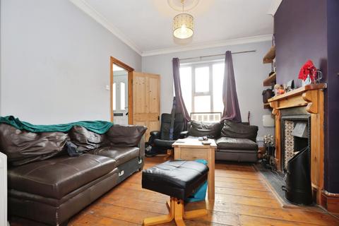 3 bedroom end of terrace house for sale, Shakespeare Road, Northampton