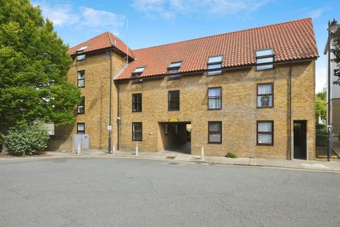 1 bedroom ground floor flat for sale, Shaftesbury Quay, Hertford