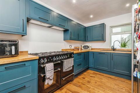3 bedroom semi-detached house for sale, Cragside Gardens, LEEDS
