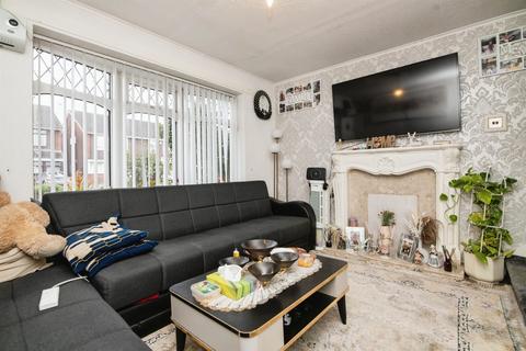 2 bedroom end of terrace house for sale, William Kerr Road, Tipton