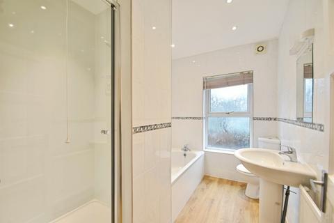 3 bedroom end of terrace house for sale, King Edwards Drive, Harrogate