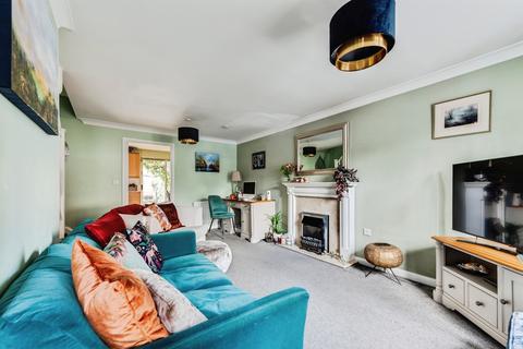 3 bedroom terraced house for sale, Augusta Close, Swindon