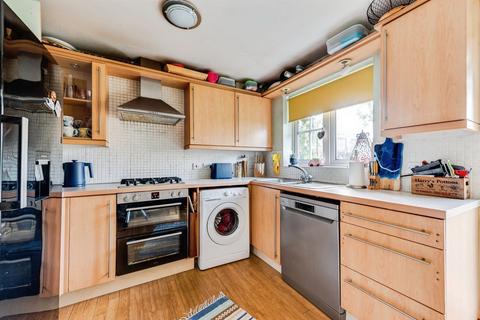 3 bedroom terraced house for sale, Augusta Close, Swindon