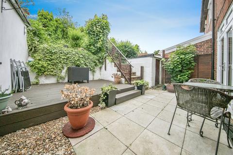 undefined, Belstead Avenue, Ipswich