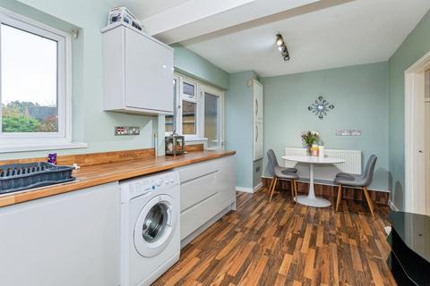 undefined, Blumfield Crescent, SLOUGH