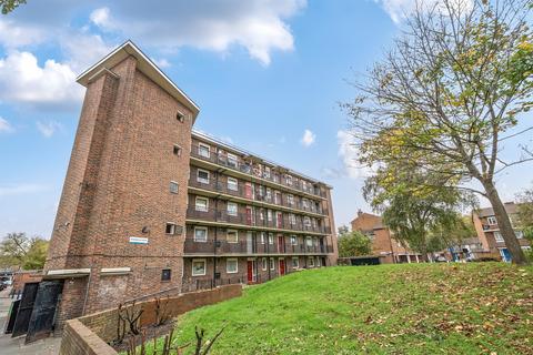 2 bedroom flat for sale, Massinger Street, London